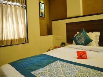 Oyo Rooms Railway Station Ankleshwar Buitenkant foto