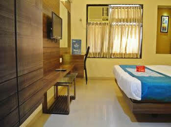 Oyo Rooms Railway Station Ankleshwar Buitenkant foto