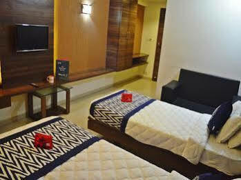 Oyo Rooms Railway Station Ankleshwar Buitenkant foto