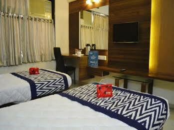 Oyo Rooms Railway Station Ankleshwar Buitenkant foto
